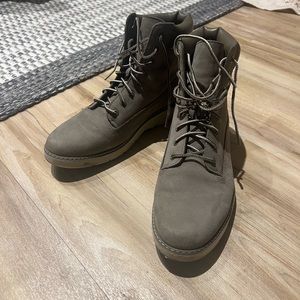 Women’s Timberland Boots, Size 8